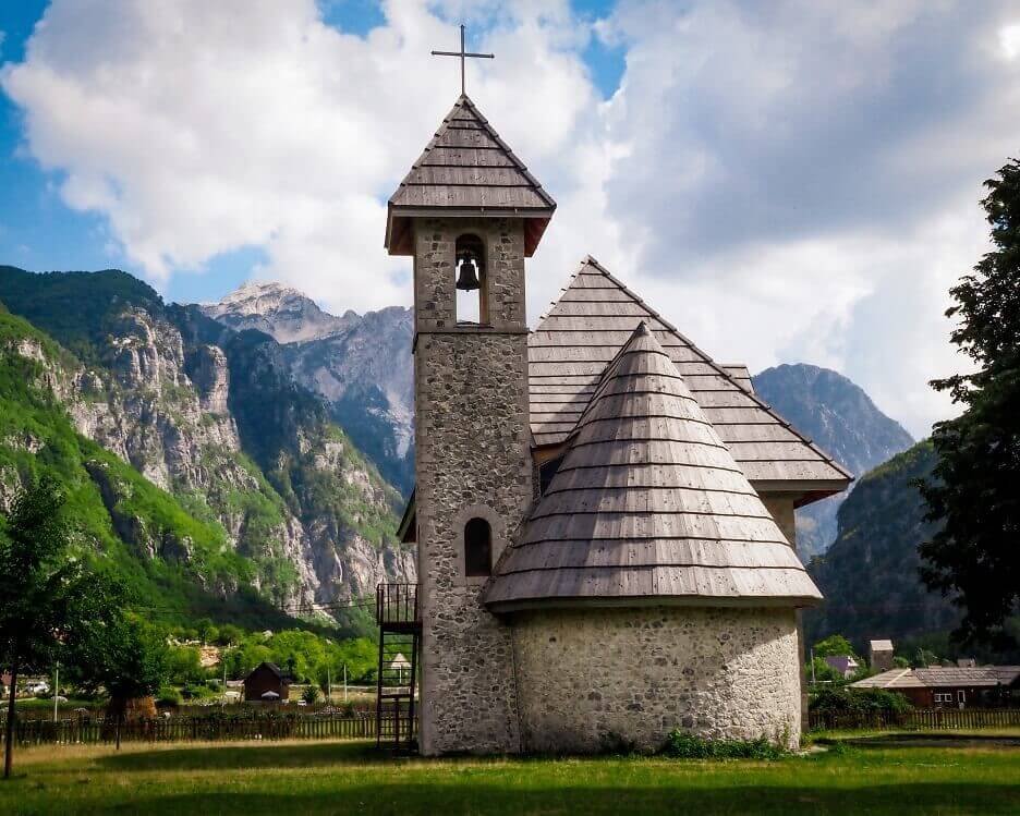 Tour von Shkodra nach Theth